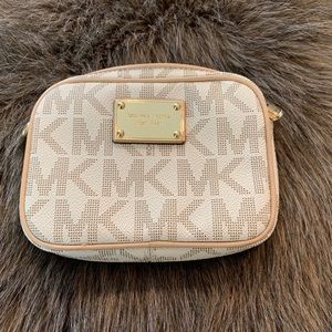 Michael Kors crossbody